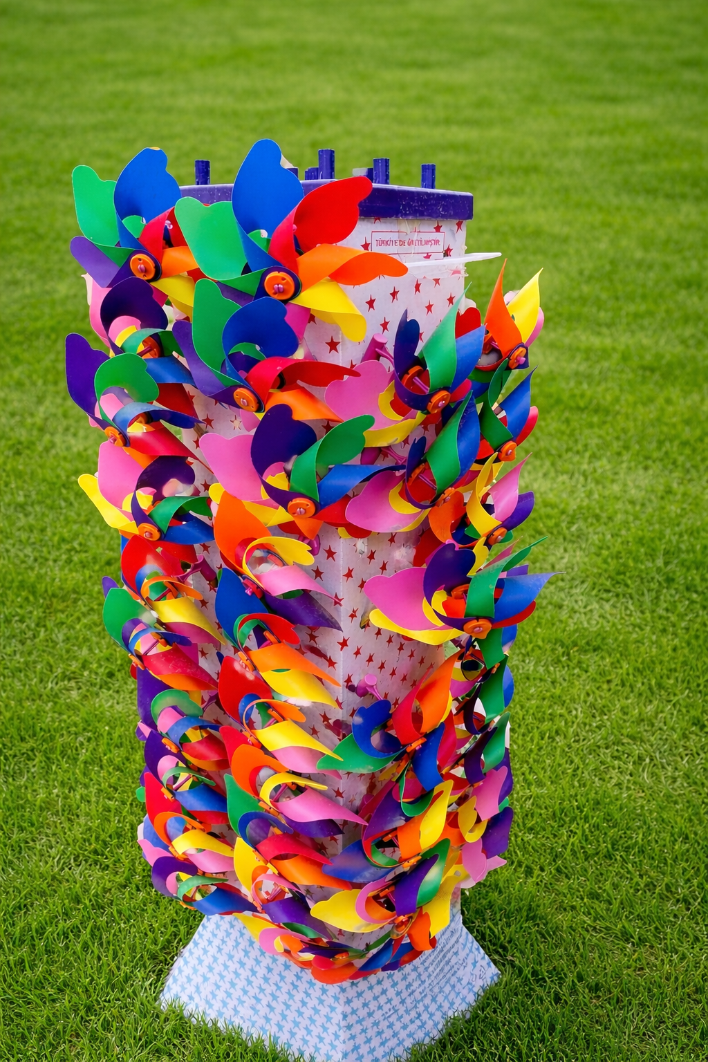 Rüzgar Gülü Modeli – 20 cm Çap | 50 cm Ahşap Çubuk