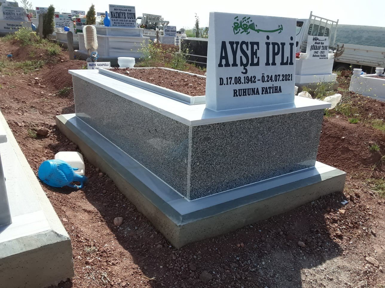 40 cm Bergama Granit Mermer Mezar Modeli