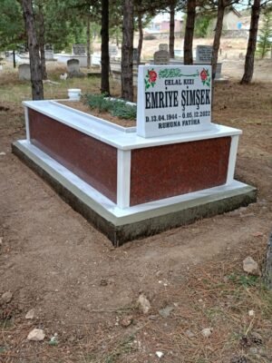 Kırmızı (red) granit mermer